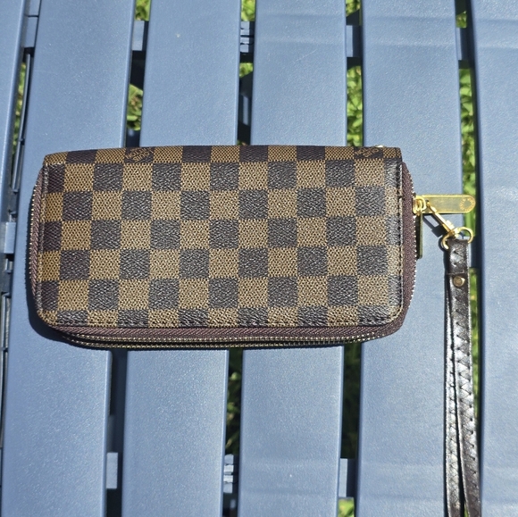 Louis Vuitton Checkered Brown Damier Ebene Wallet Women Double Zip Wrist Strap - Picture 4 of 14